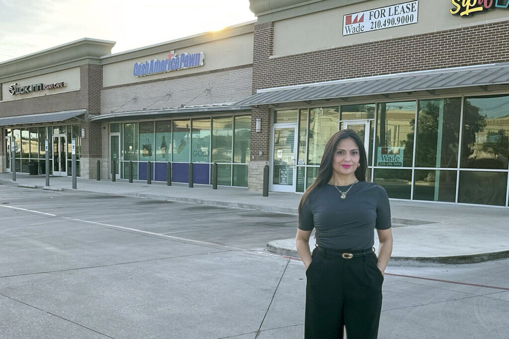 Alex Altwein photo in shopping center