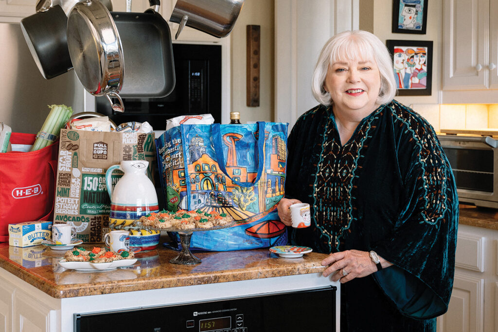 Bag Karen Haram DT1 1693 NovDec23 web 1