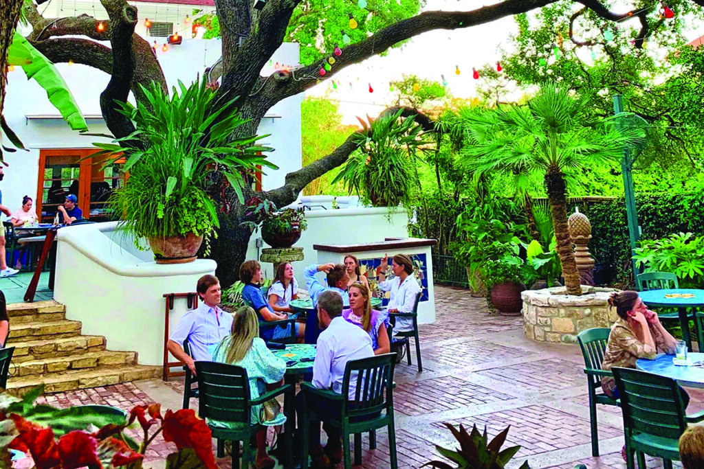 La Fonda LFpatiofilteredWEB 1