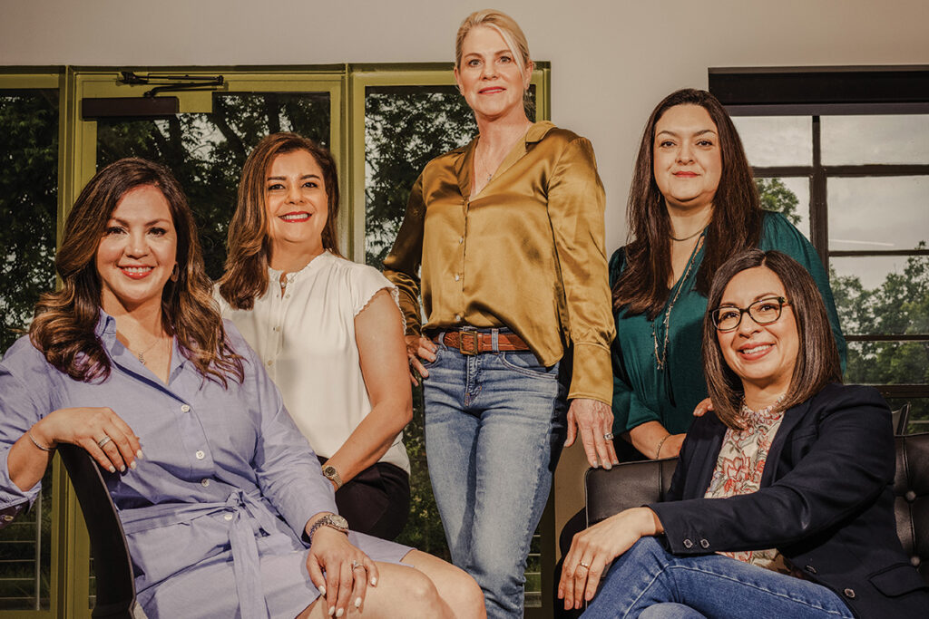 web Dossier KGBTexas SA WOMAN Rev Color MayJun23